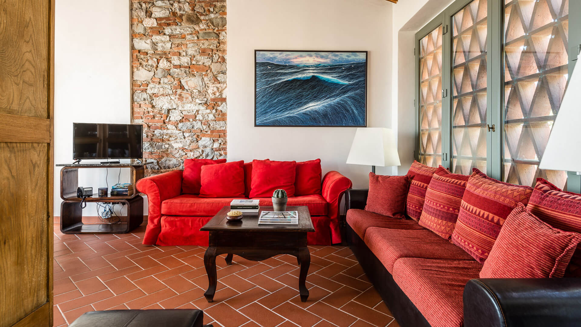 borgo-di-matraia-in-tuscany-living-rooms