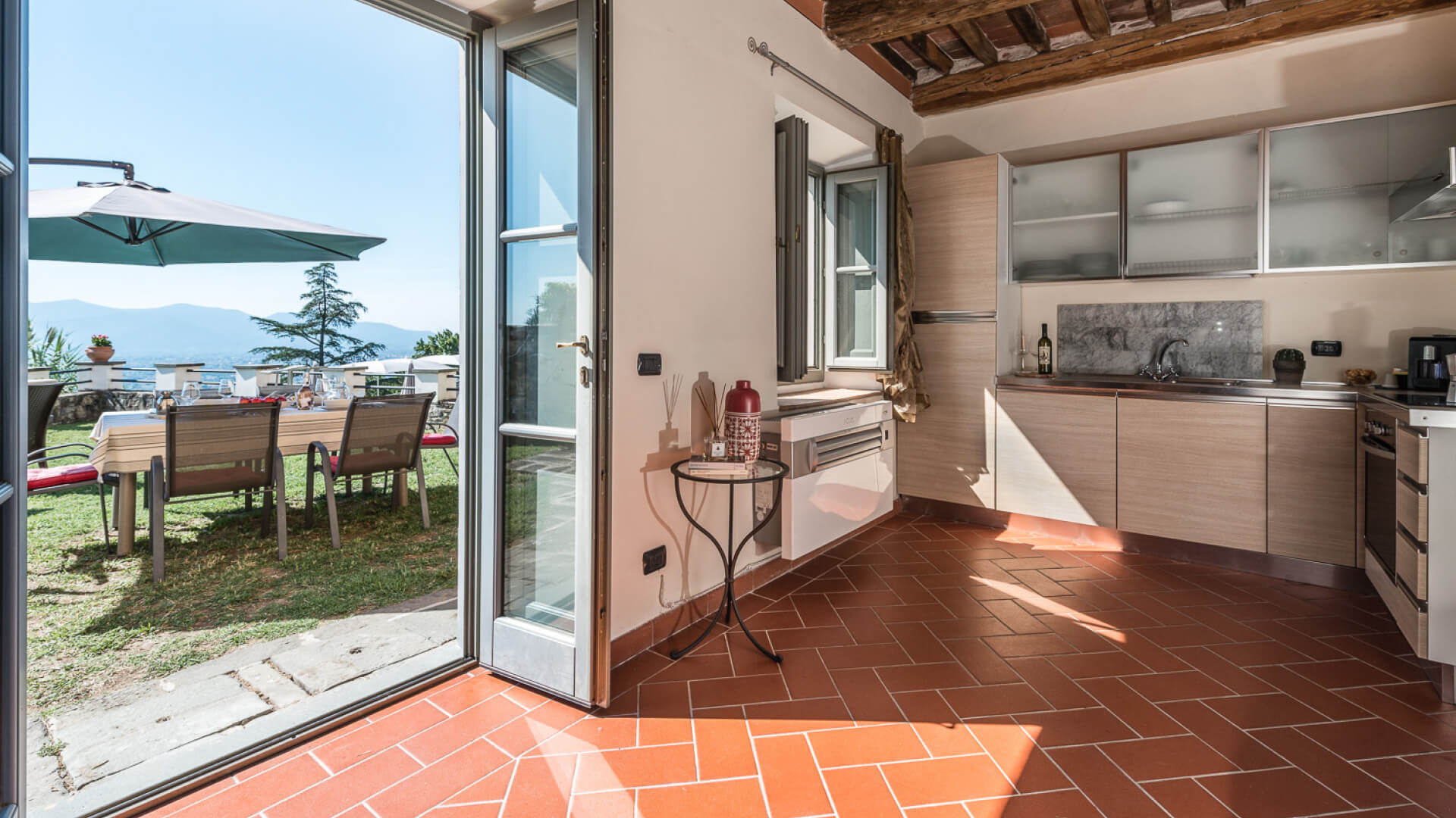 borgo-di-matraia-in-tuscany-kitchen