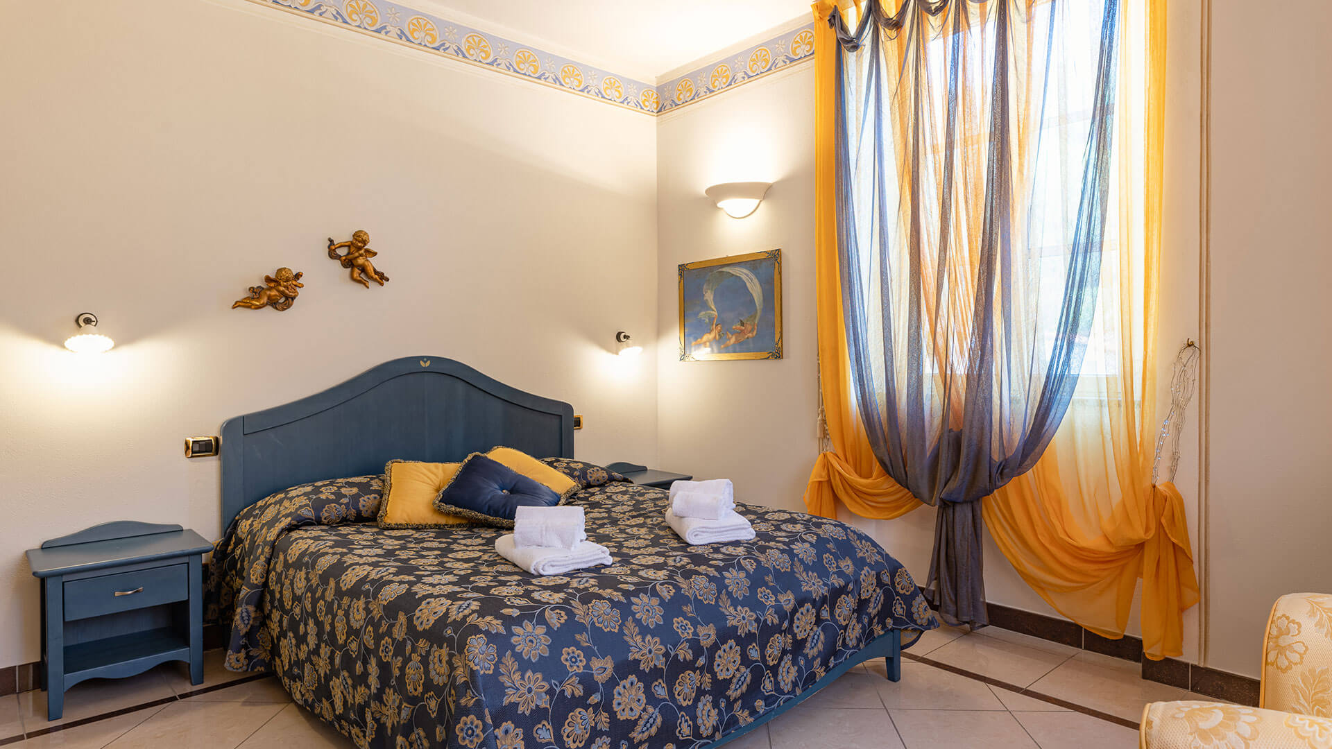 villa-guinigi-bedrooms-1